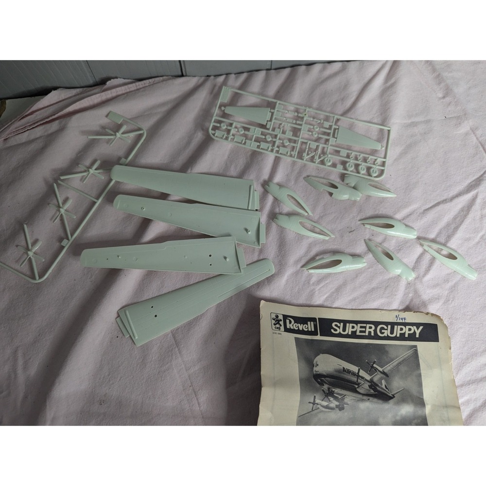 Revell Super Gupy military warplane Model kit Airplane PIECES PARTS NOT COMPLETE